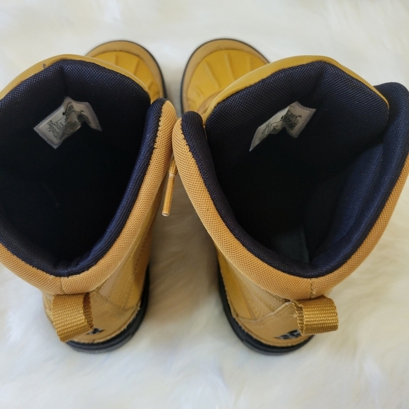 Nike ACG Tan Boots - Picture 5 of 10